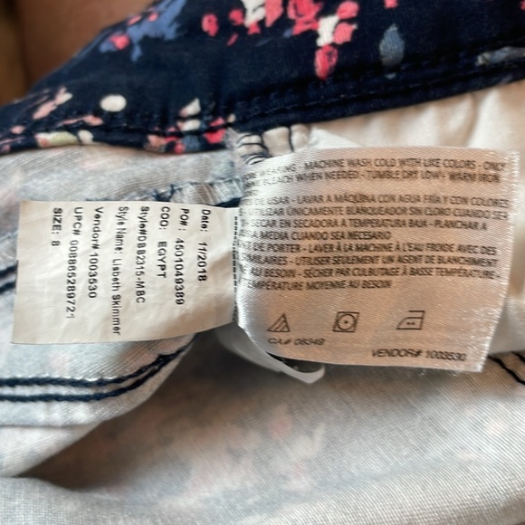 Bandolino size 8 capris pants blue with white and pink flowers floral print - Picture 6 of 8